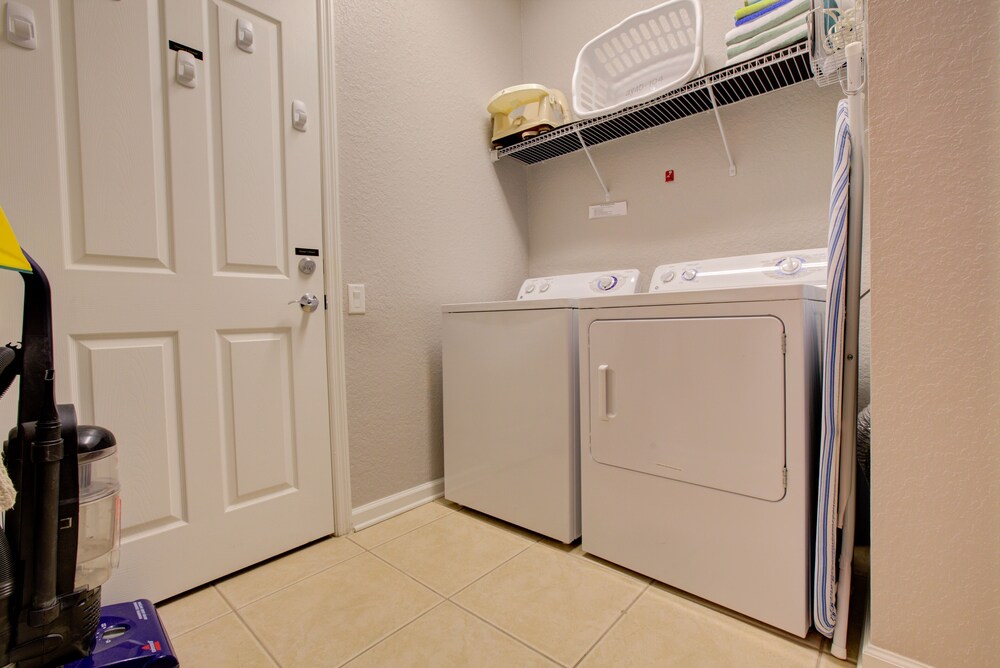 Lakefront Luxury - photo 24