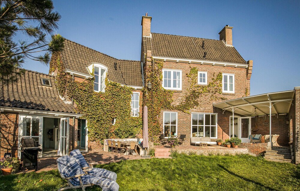 Zeevilla Duinhorst in Unknown City, Netherlands