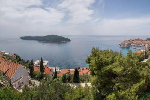Villa Sofia Amazing Views 10 min walk from main beach and old town