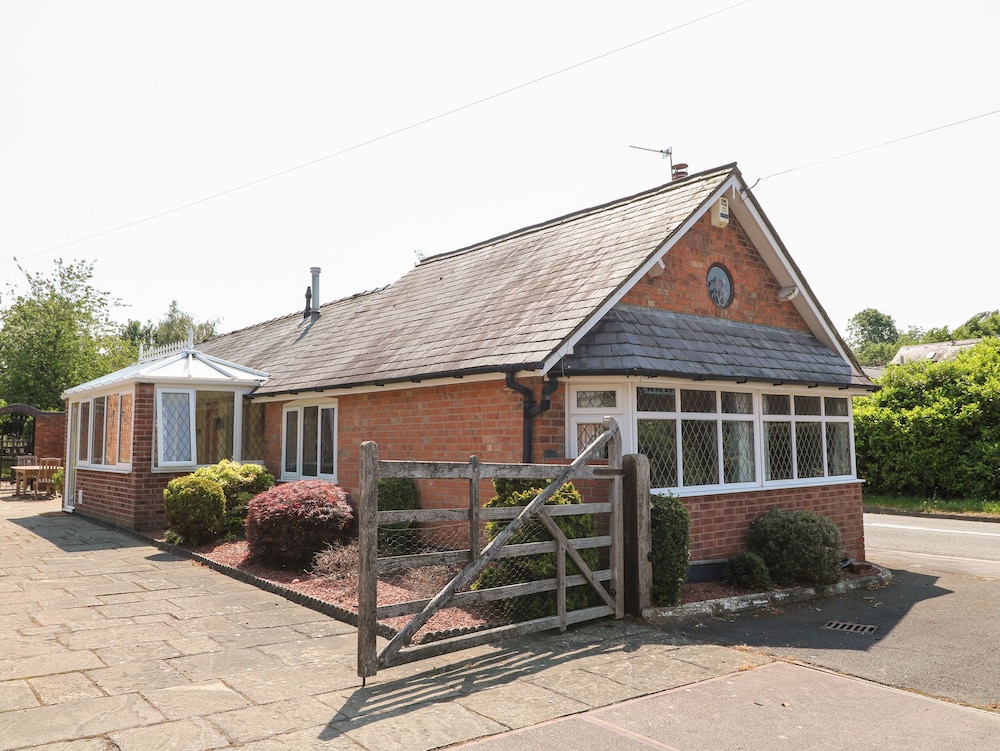 Elm Tree Cottage — 4-Star Luxury Hotel in Melton Mowbray, United Kingdom