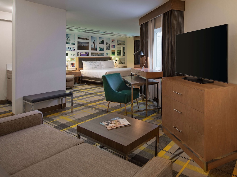 The Wayfarer San Luis Obispo Tapestry Collection by Hilton - photo 17