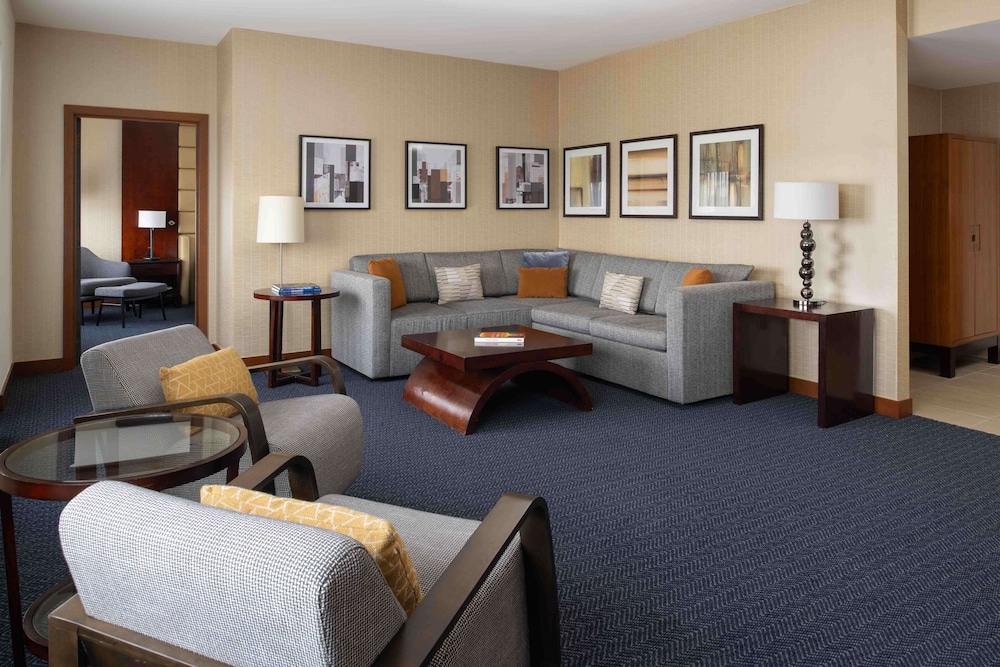 DoubleTree by Hilton San Francisco Airport - photo 21