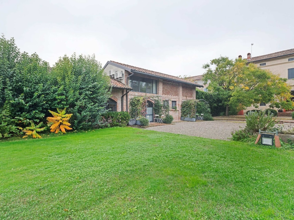 Stagno Lombardo Garden Flat pet-friendly hotel Stagno Lombardo