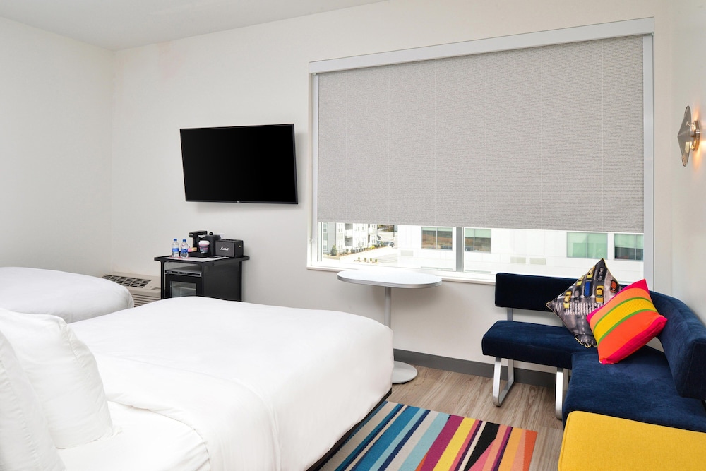 Aloft Charlotte Airport - photo 12