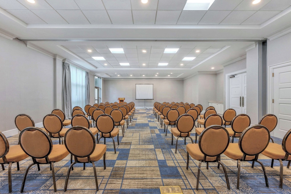 Sheraton Tarrytown Hotel - photo 40