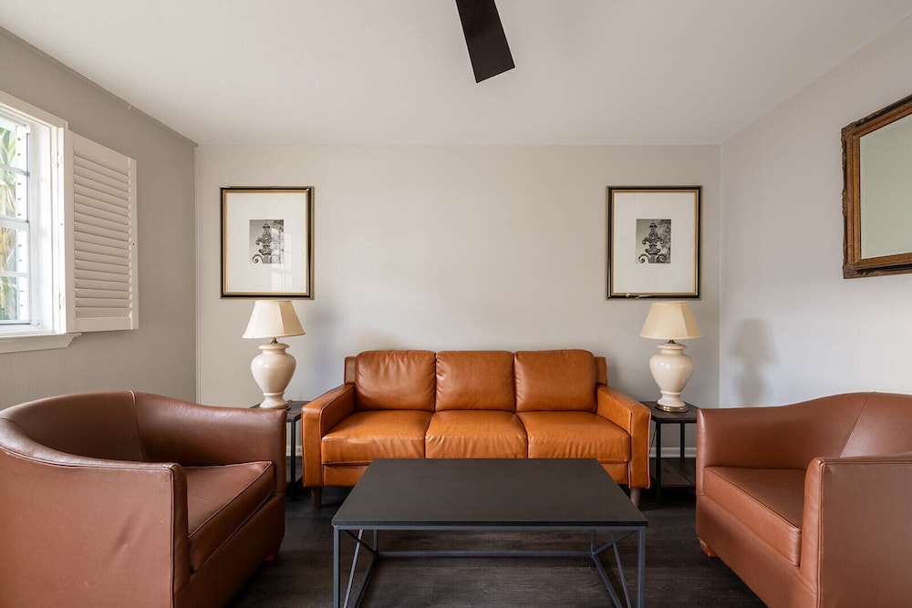 French Quarter Suites Hotel - photo 15
