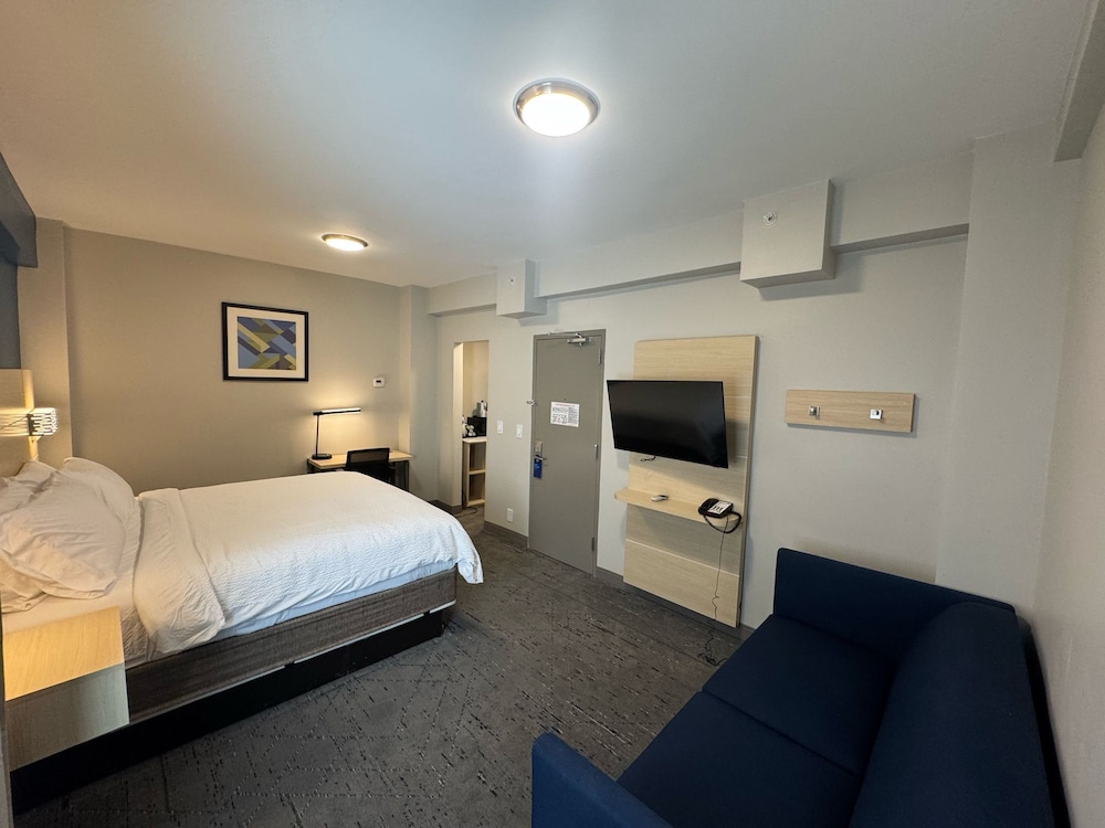 Holiday Inn Express & Suites Atlanta Downtown by IHG - photo 42