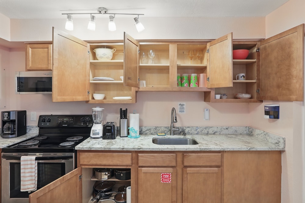 Coco Sands Beachside Cottages - photo 28