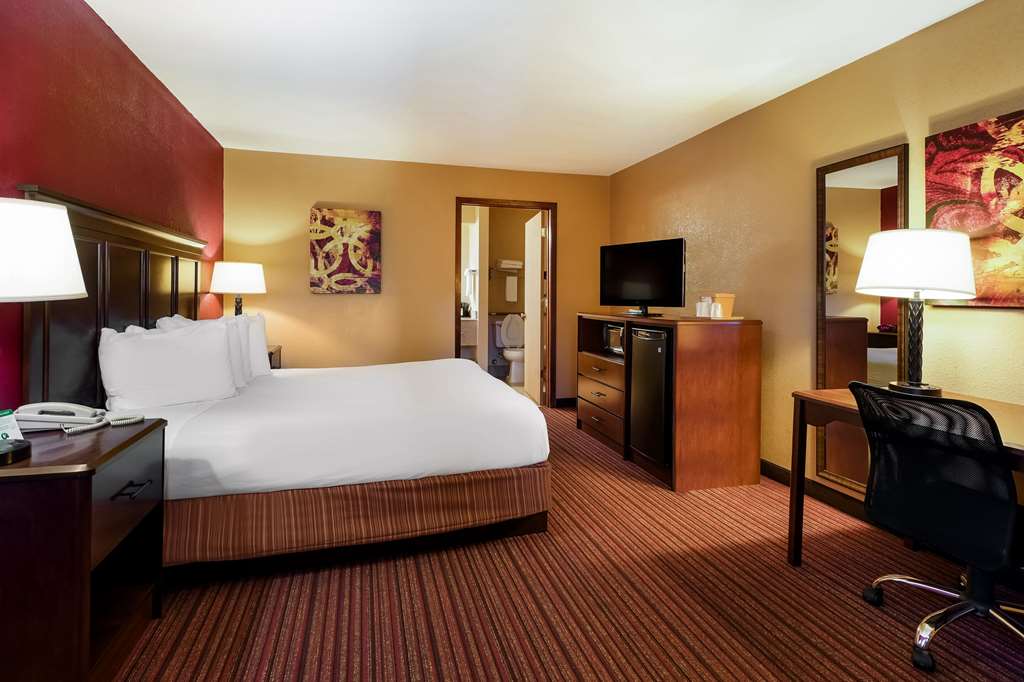 Quality Inn & Suites West Helena - photo 19