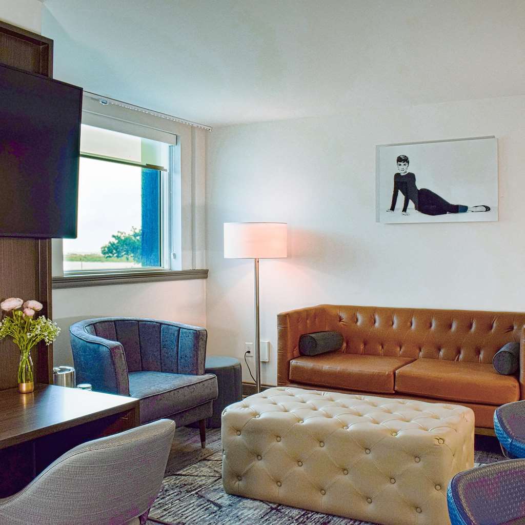 The Hotel Legends - photo 12