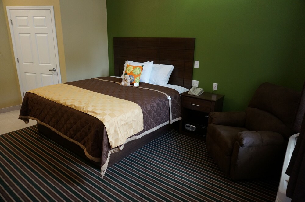 Texas Bungalows Hotel & Hotel Que at Lakeline Austin Cedar Park - photo 4