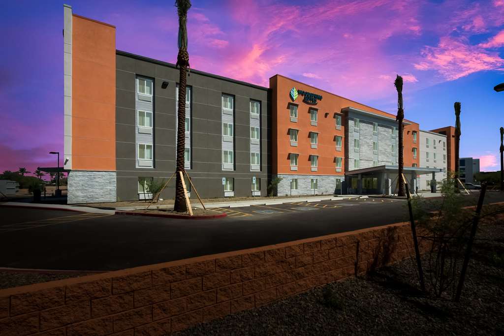 Woodspring Suites Chandler Airport - photo 4