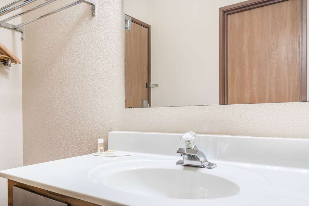 Days Inn by Wyndham Black River Falls I 94 on ATV Trail - photo 3