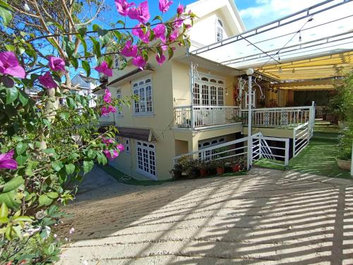 Lucid Dream Villa Homestay — 5-Star Luxury Hotel in Da Lat, Vietnam