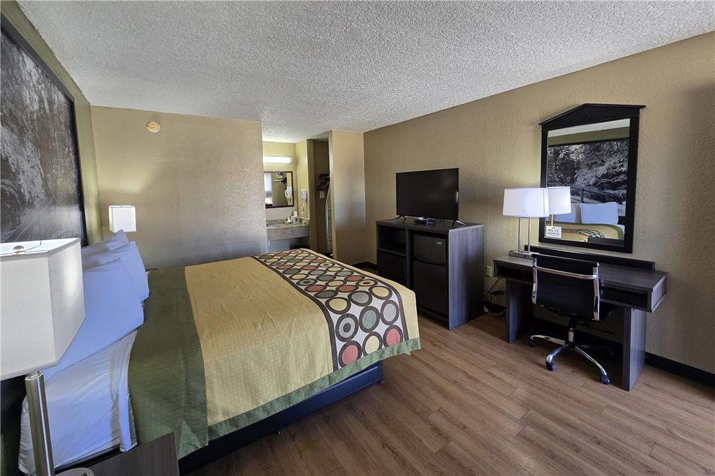 Super 8 by Wyndham Arkadelphia Caddo Valley Area - photo 11