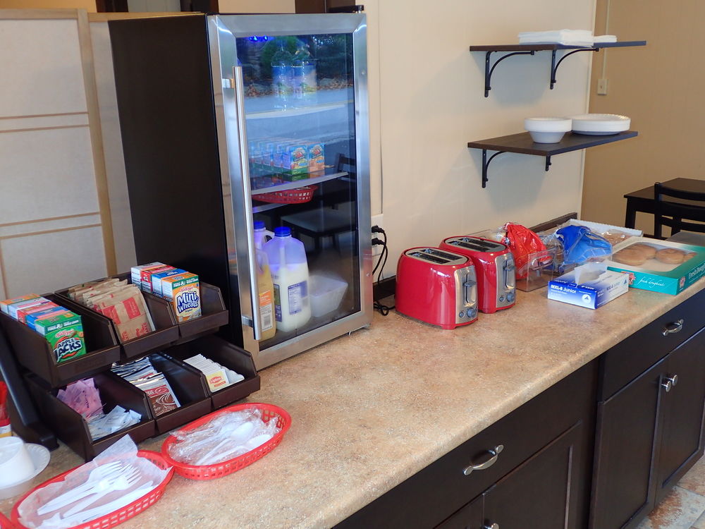 Economy Inn & Suites Gatlinburg - photo 44