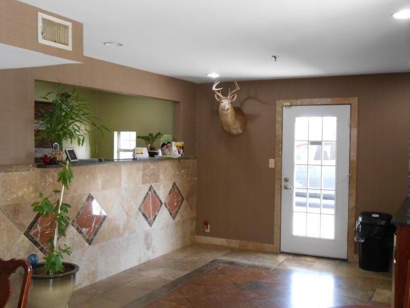 Glennville Inn - photo 17