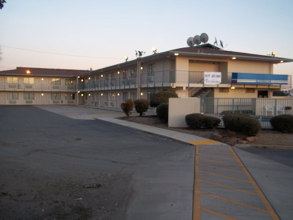 Skyline Inn - photo 11