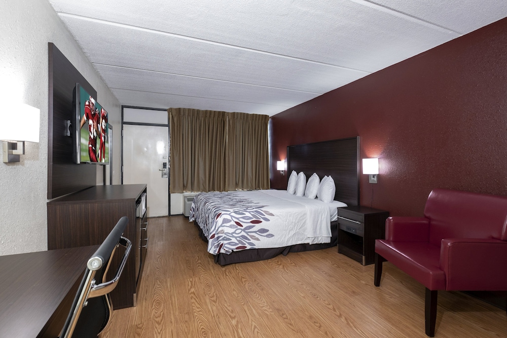 Red Roof Inn Kenly I 95 - photo 4