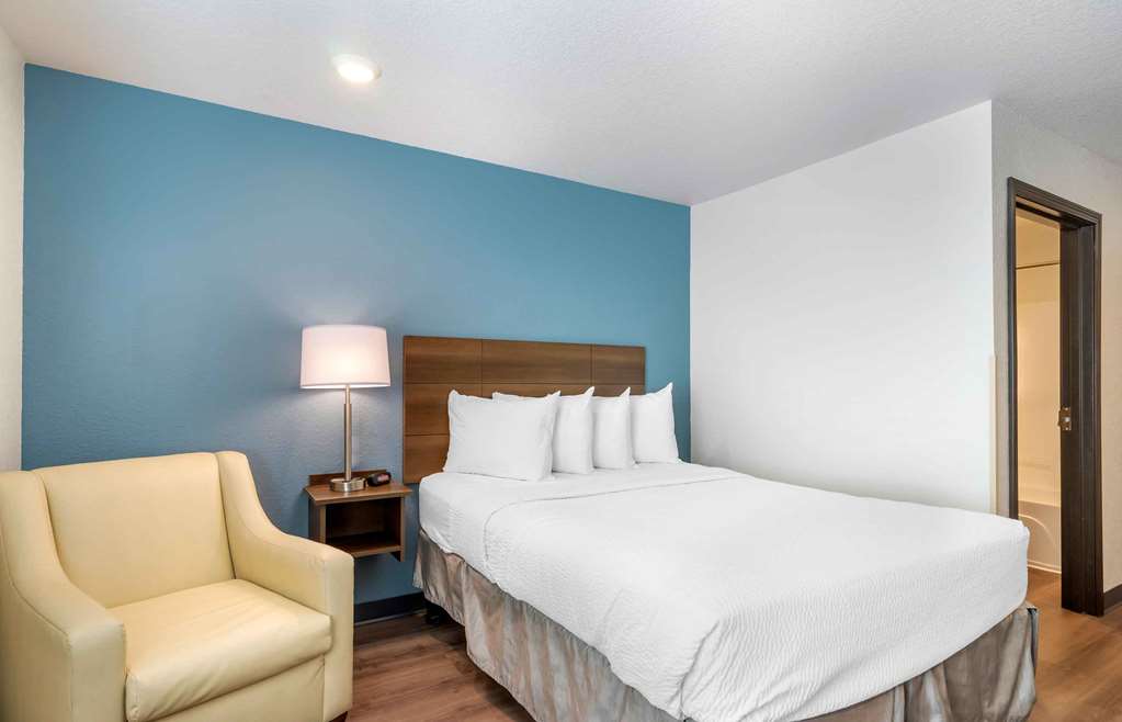 Extended Stay America Select Suites Clearwater - photo 10