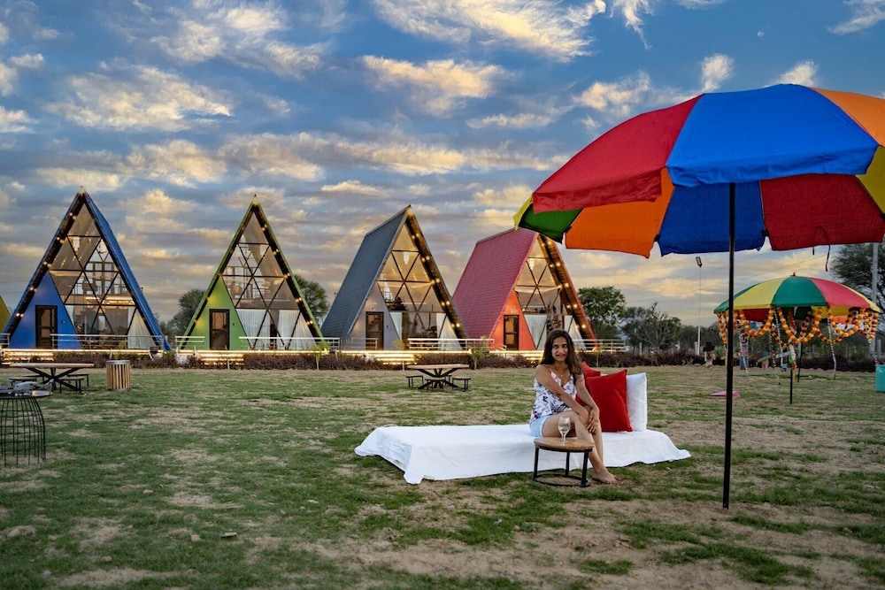 Sunflower Saga - last minute hotel in Jaipur