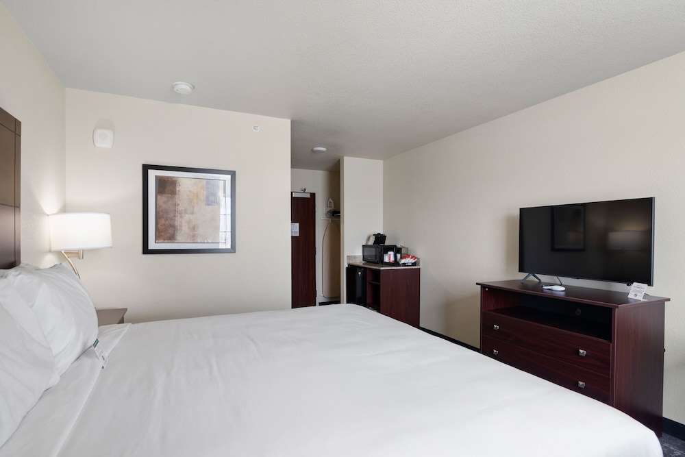 Cobblestone Inn & Suites Yuma - photo 20