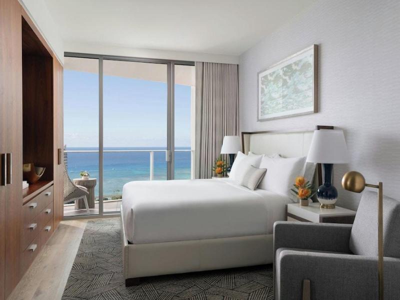 The Ritz Carlton Residences Waikiki Beach - photo 32