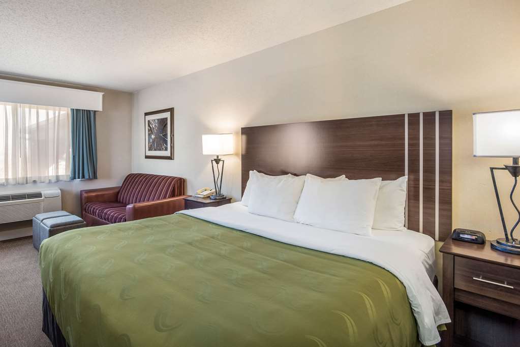 Quality Inn & Suites Pueblo West - photo 10