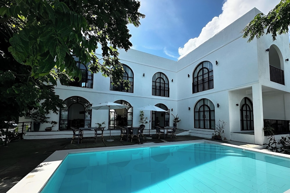 Uli Cliffhouse - last minute hotel in Dasol