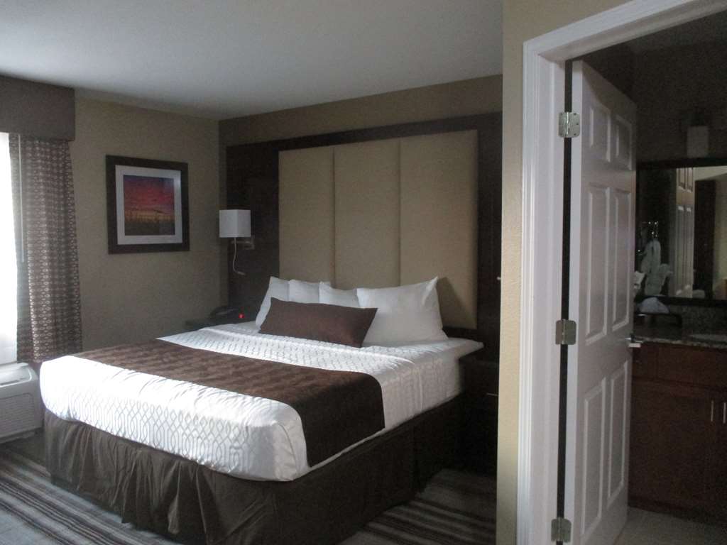 Best Western Plus Crawfordsville Hotel - photo 19