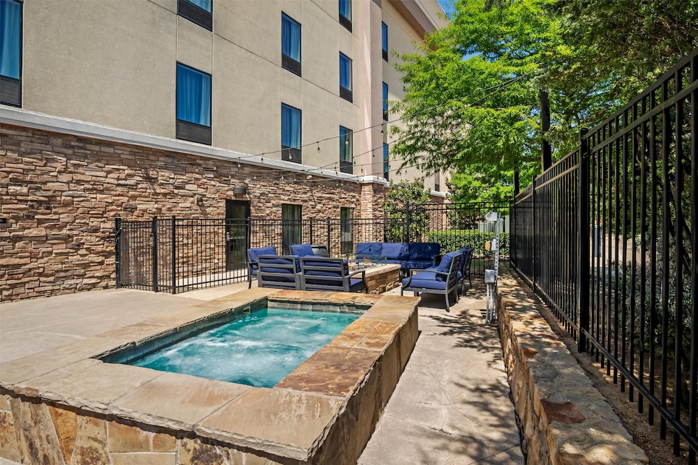 Hampton Inn & Suites Trophy Club Fort Worth North - photo 29