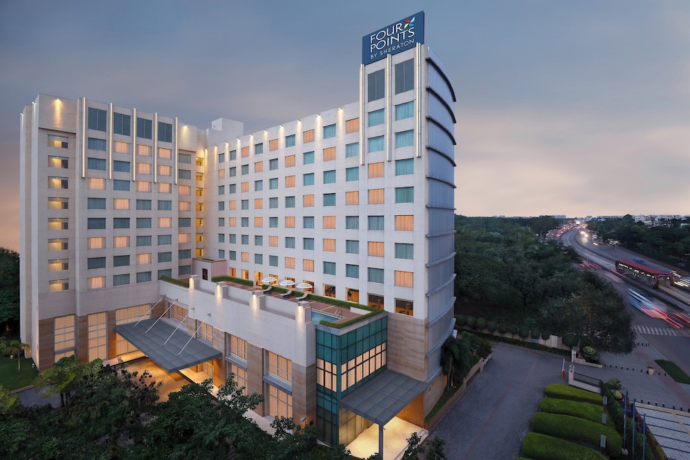 Four Points by Sheraton Hotel & Serviced Apartments Pune