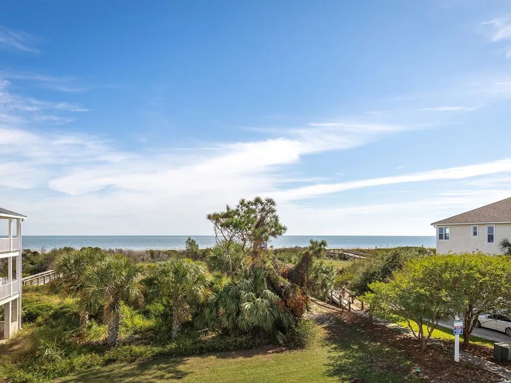 Seconds to the Sea in Tybee Island, United States