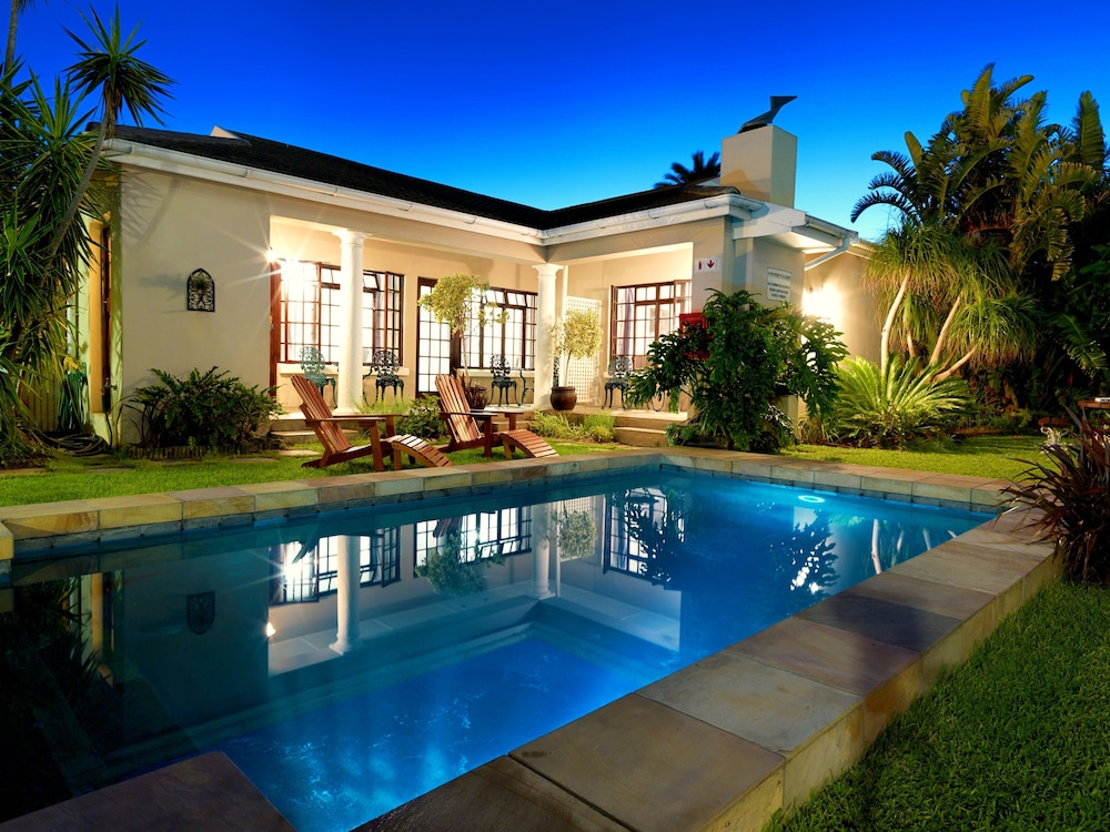 Beachwalk Bed and Breakfast #Solar Energy #No Loadshedding — 4-Star Luxury Hotel in Port Elizabeth, South Africa