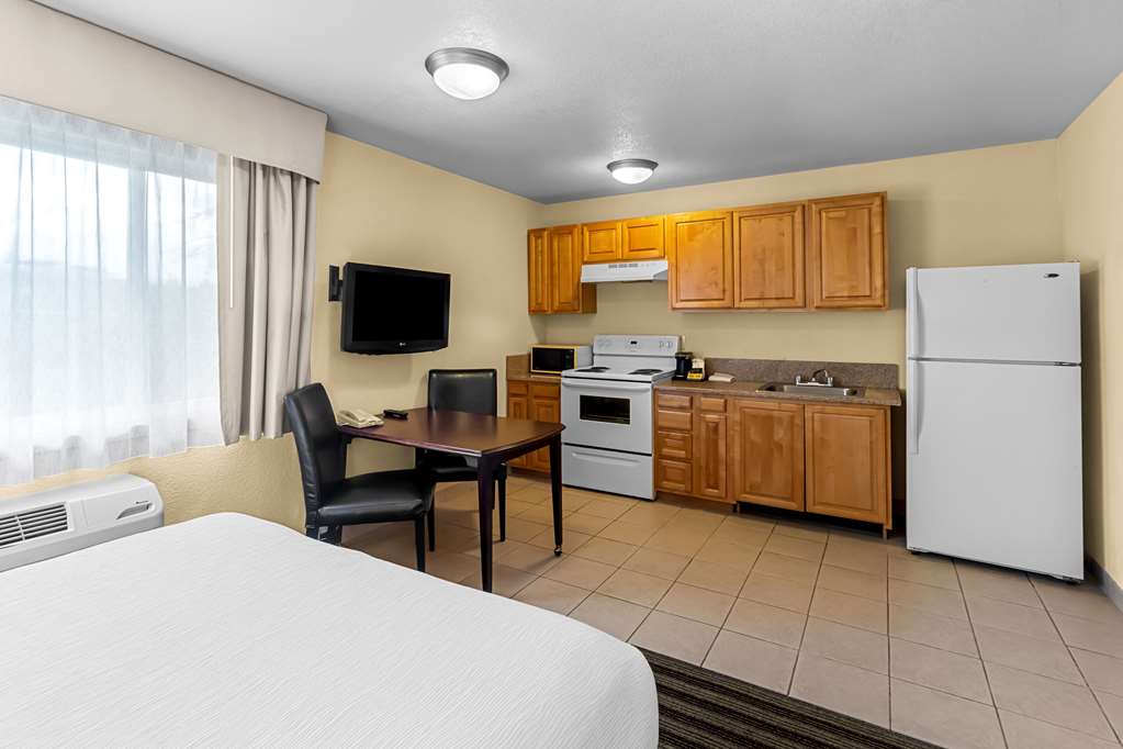 Quality Inn & Suites Vancouver Hazel Dell - photo 19