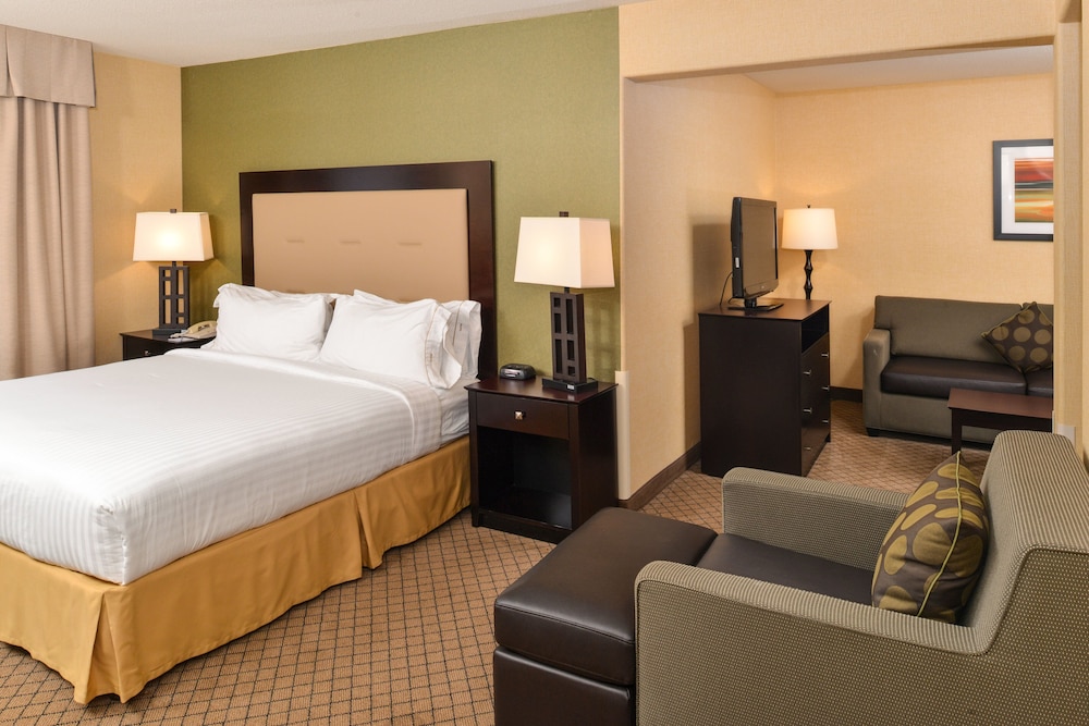 Holiday Inn Express Sacramento Airport Woodland by IHG - photo 36