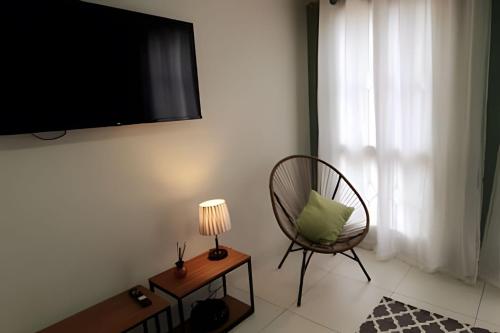 Apto 3 Quartos ao Lado da UEM JD Universitário in Maringa, Brasil