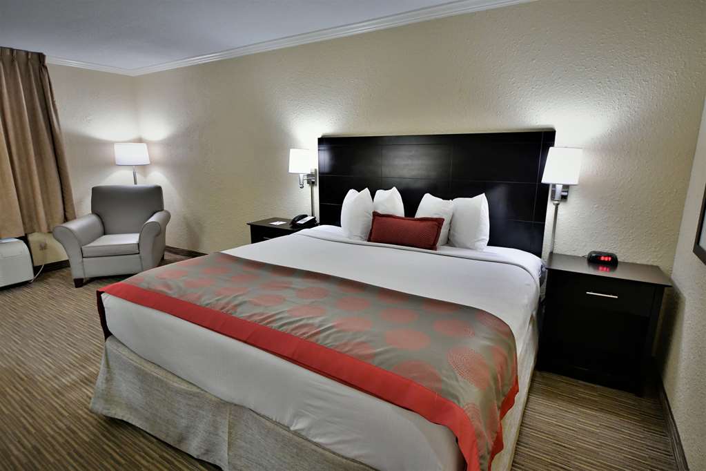 Ramada Hotel & Conference Center by Wyndham Jacksonville - photo 20