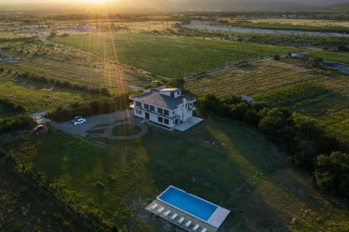Naubari Winery