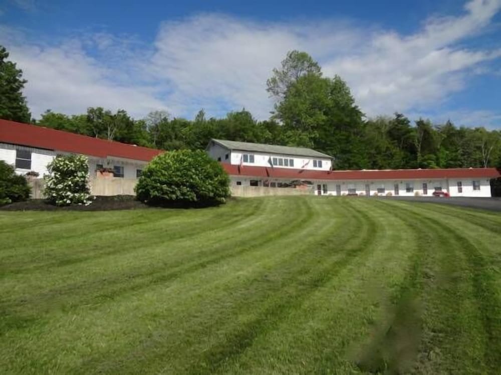 Mount Blue Motel — hotel in Farmington