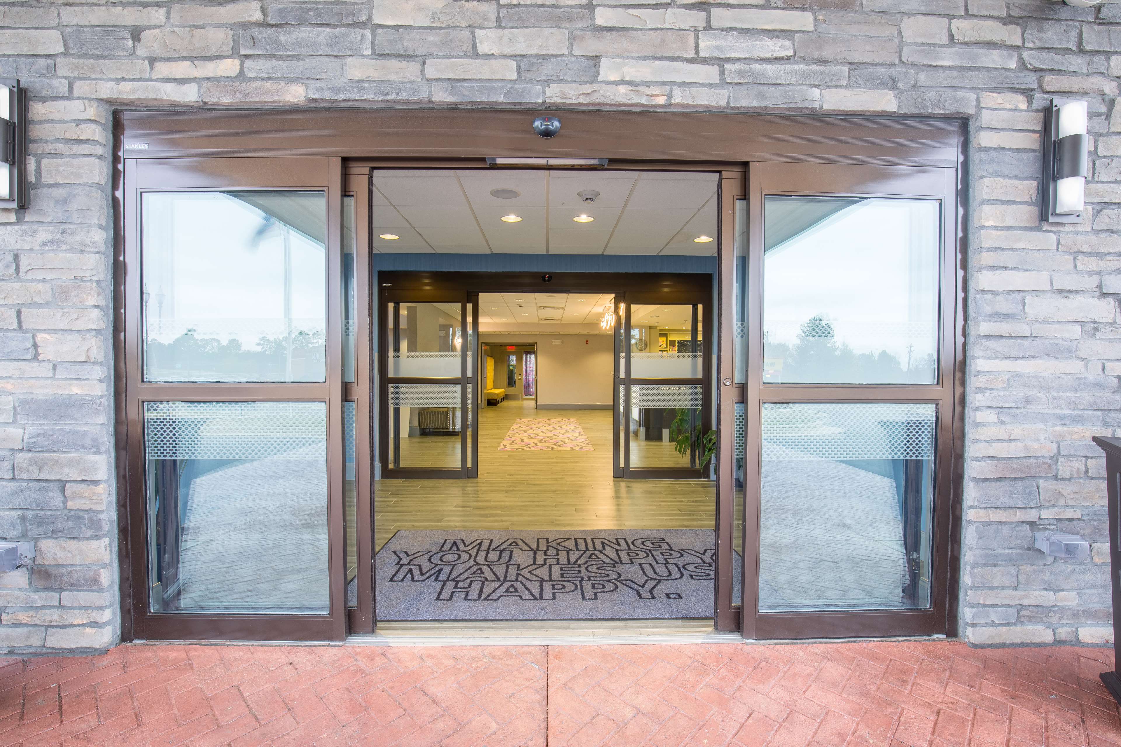 Hampton Inn Suites Dublin - photo 4