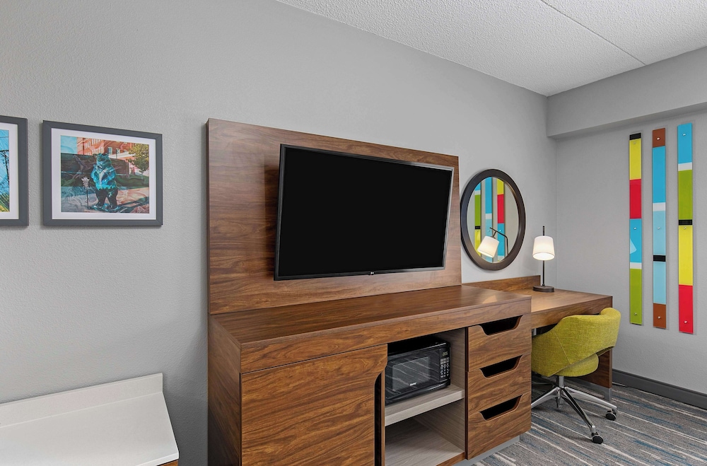 Hampton Inn Pikeville - photo 8
