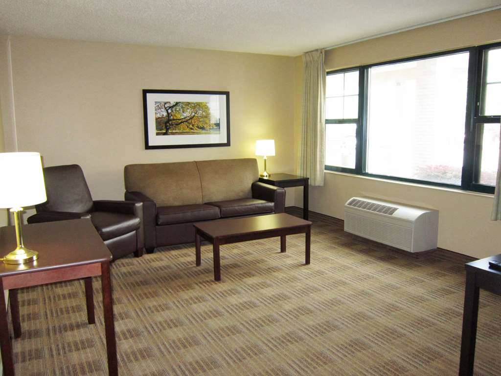 Candlewood Suites Southfield Detroit - photo 26