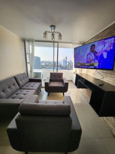 Departamento amplio y acogedor San Miguel — 4-Star Luxury Hotel in Lima, Peru