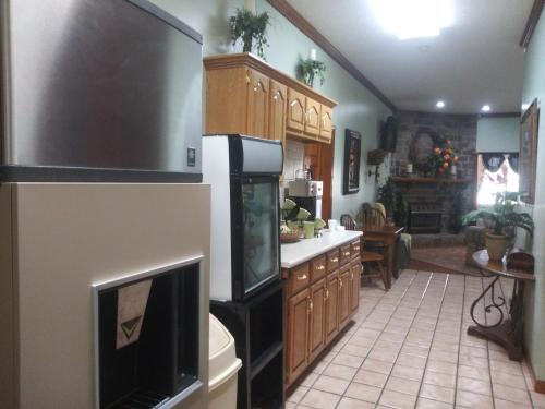 Hearthstone Inn - photo 9