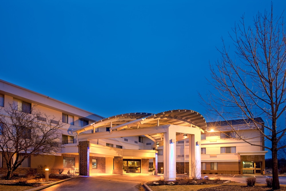 Holiday Inn Express Milwaukee West Medical Center by IHG - photo 44