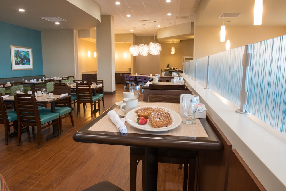 Holiday Inn Bismarck by IHG - photo 64
