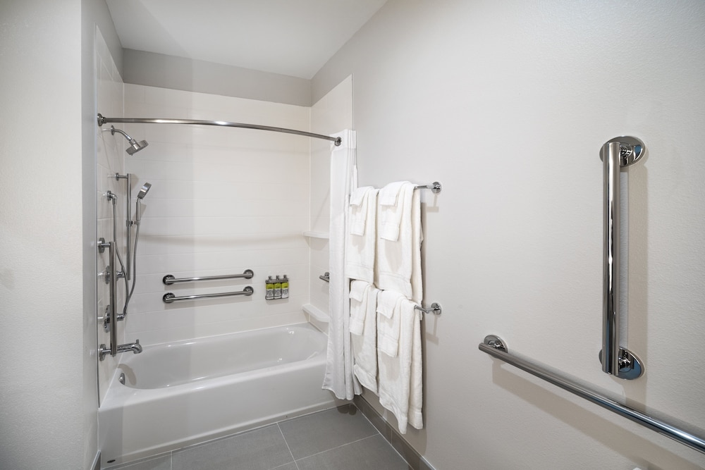 Holiday Inn Express & Suites Houston SW Rosenberg by IHG - photo 14