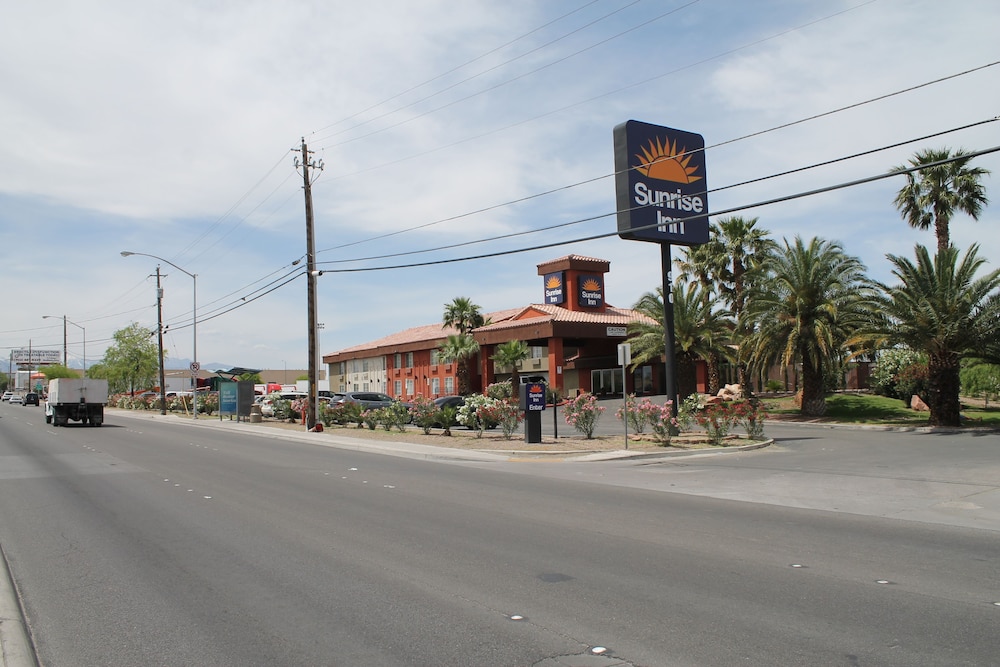 Sunrise Inn Hotel - photo 79