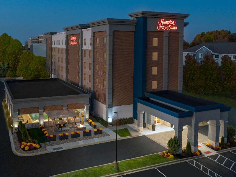 Hampton Inn & Suites Cleveland Beachwood - photo 5